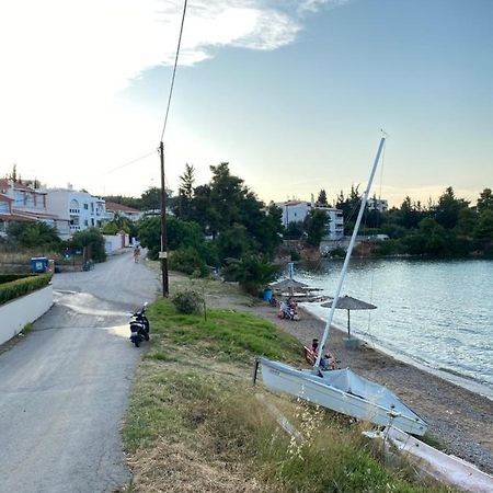 Seaside One-Bedroom On Chalkis Kültér fotó