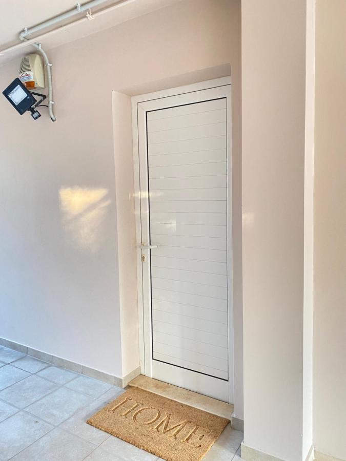 Seaside One-Bedroom On Chalkis Kültér fotó