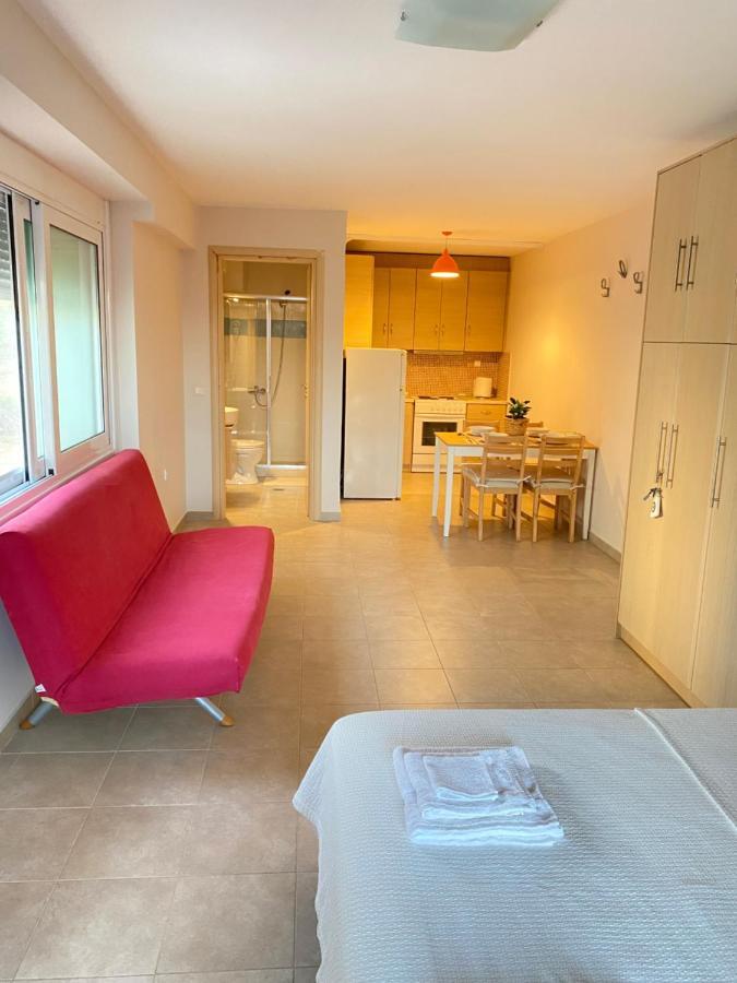 Seaside One-Bedroom On Chalkis Kültér fotó